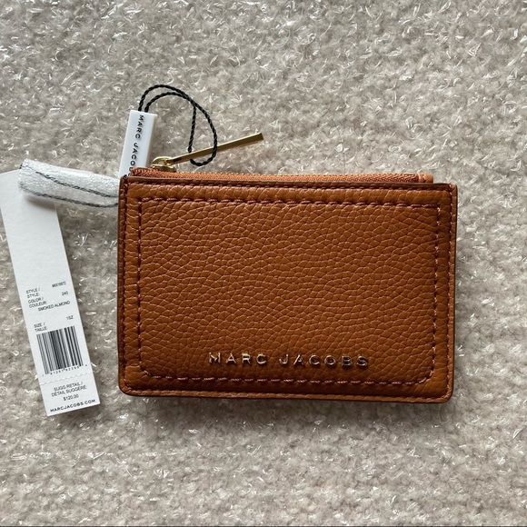 Marc Jacobs Leather Zip Top Wallet in Smoked Almond Size 3.5” L x 5” W x .5” D - Picture 6 of 13
